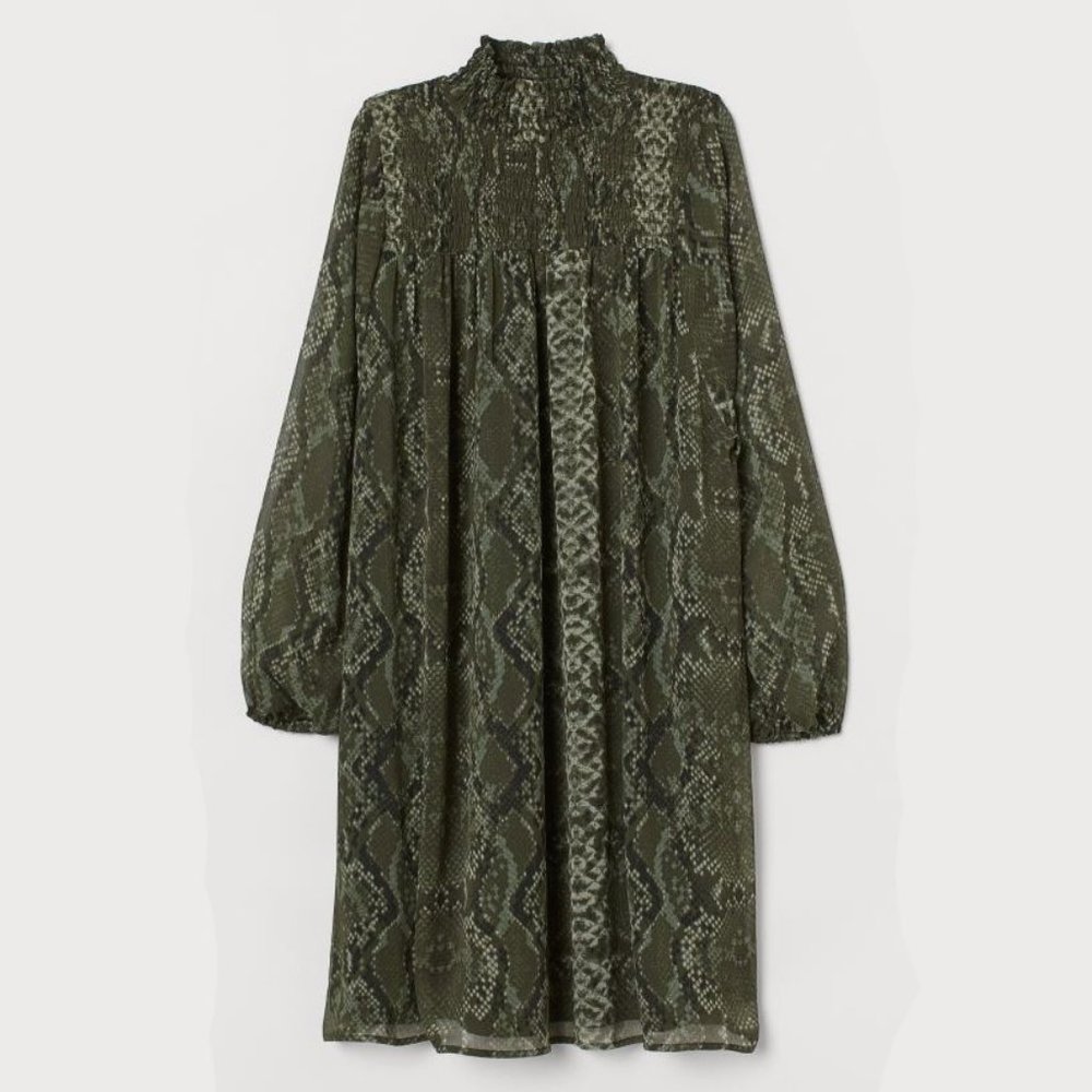 H&M - HIGH NECK SMOCKED CHIFFON MINI DRESS - GREEN SNAKESKIN PRINT - SZ 10